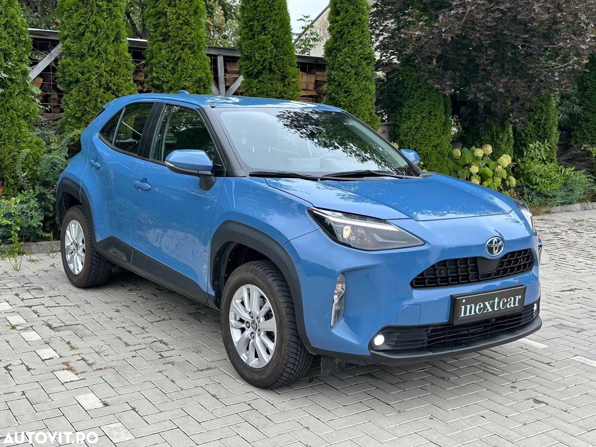 Toyota Yaris Cross Hybrid 1.5 VVT-i Business Edition - 1
