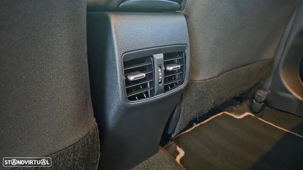 Toyota Corolla Touring Sports 1.8 Hybrid Exclusive - 20