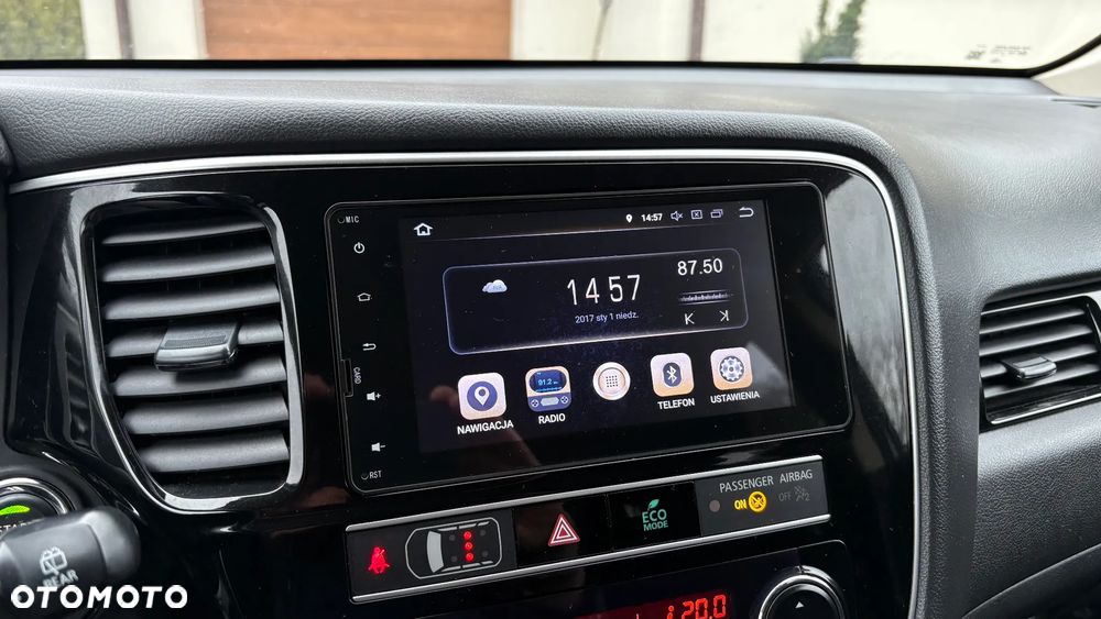 Mitsubishi Outlander 2.0 Intense 4WD CVT - 26