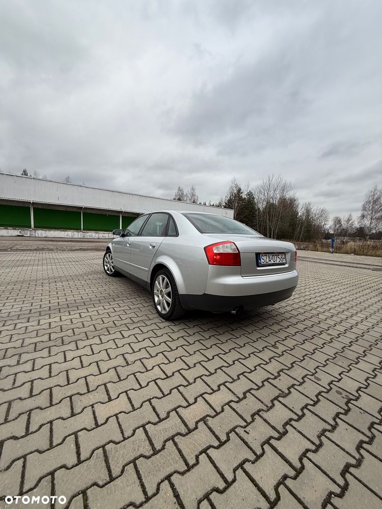 Audi A4 Limousine 2 - 9