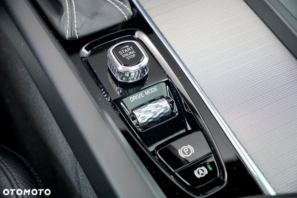 Volvo V60 T6 AWD R-Design - 37