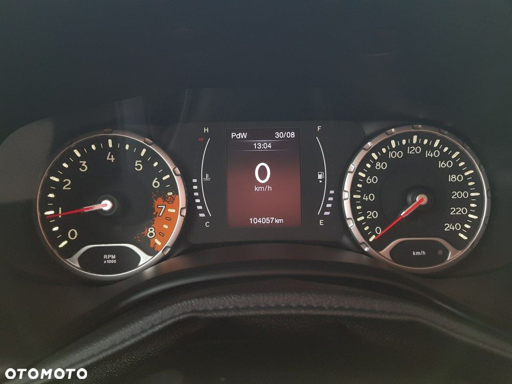 Jeep Renegade 1.6 E-torQ Longitude Adventure Edition - 21