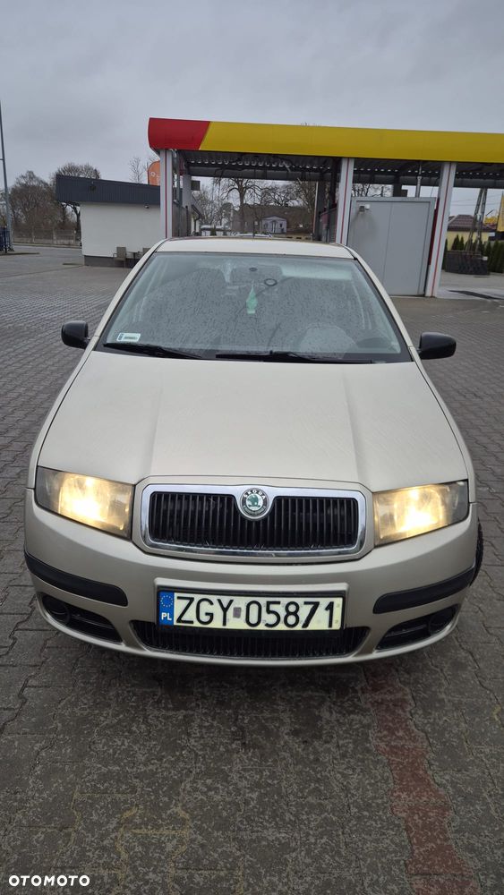 Skoda Fabia 1.4 16V Ambiente - 22