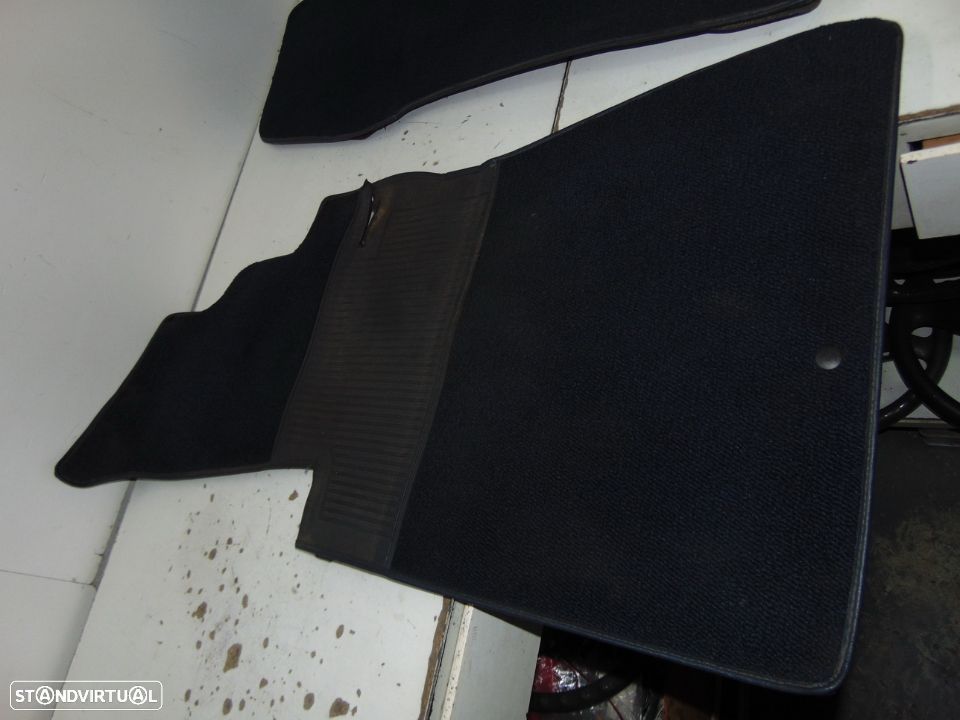 Mercedes w201/190 tapetes originais - 3