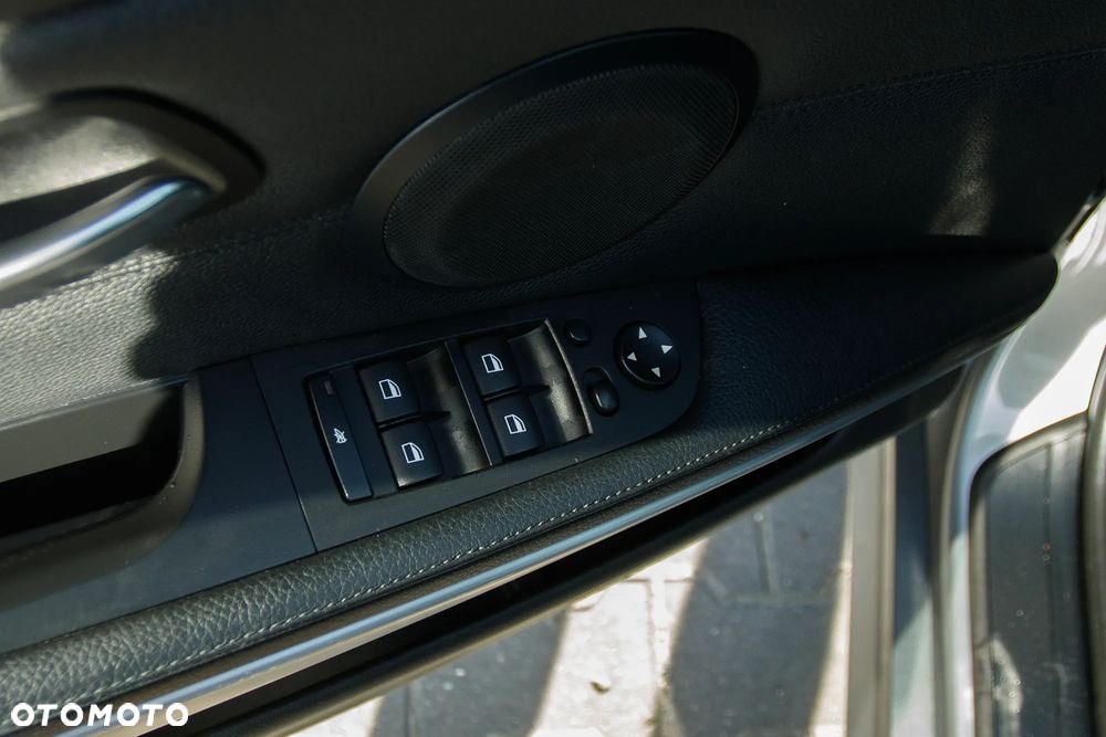 BMW Seria 3 318i Edition Sport - 27