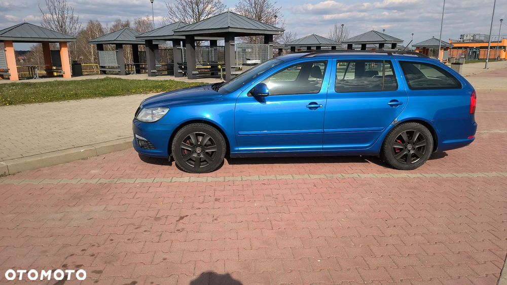 Skoda Octavia 2.0 TDI CR DPF RS - 11