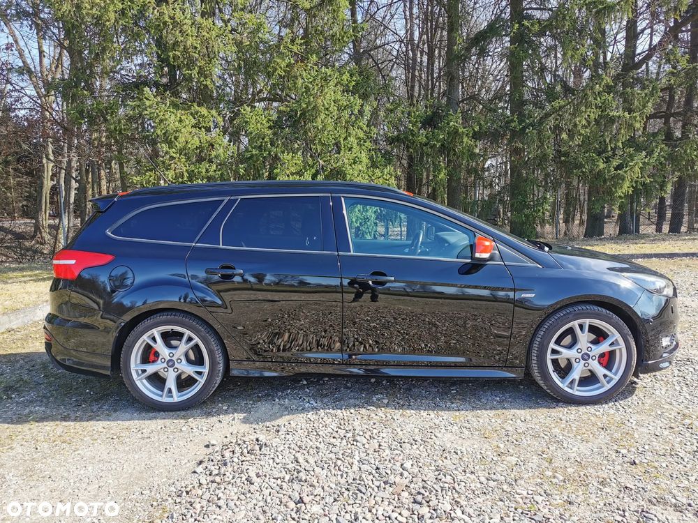 Ford Focus 1.5 EcoBoost STart-Stopp-System ST-LINE - 18