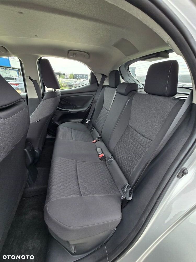Toyota Yaris Hybrid 1.5 Style - 17