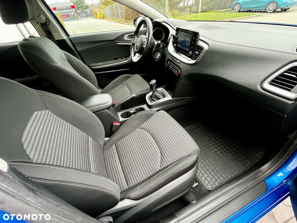 Kia Ceed 1.5 T-GDI L - 10