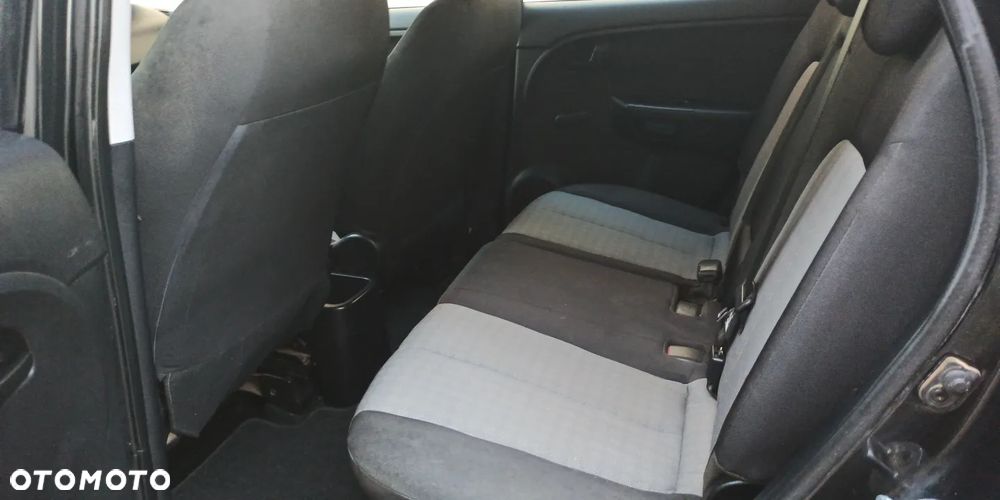 Kia Venga 1.4 CVVT ISG Dream Team Edition - 23