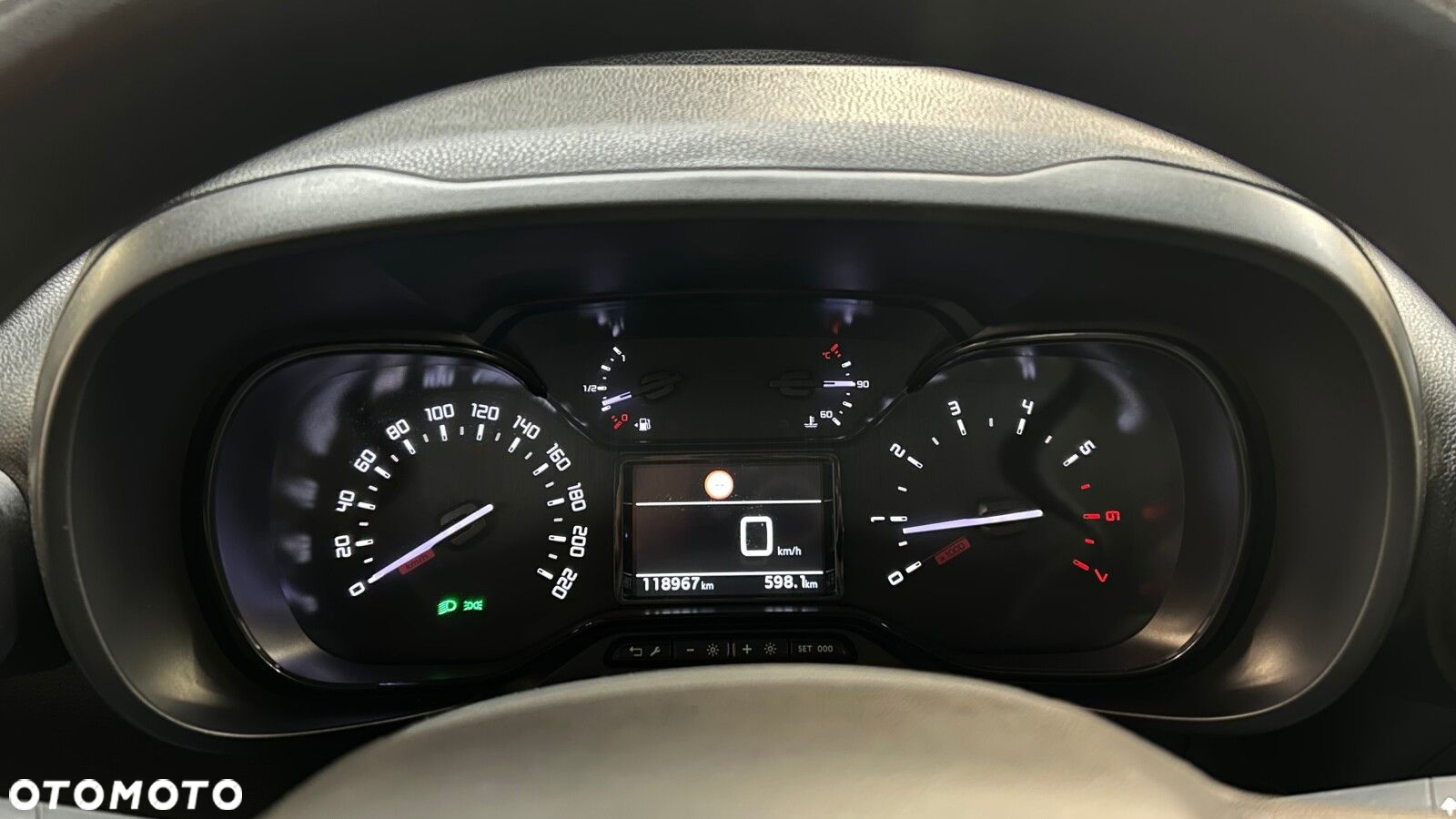 Citroën Berlingo M 1.2 PureTech Feel S&S - 30