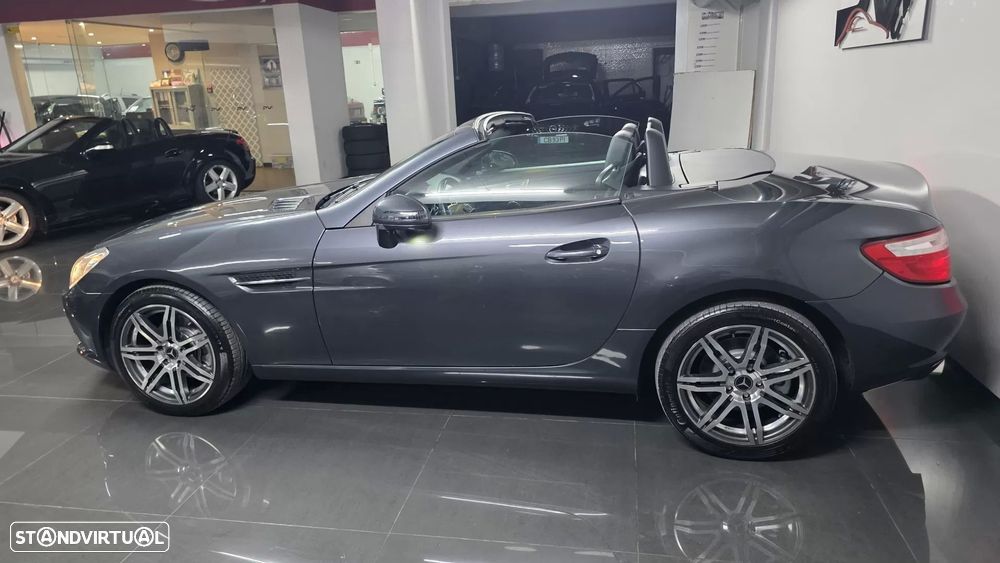 Mercedes-Benz SLK 200 (BlueEFFICIENCY) - 37