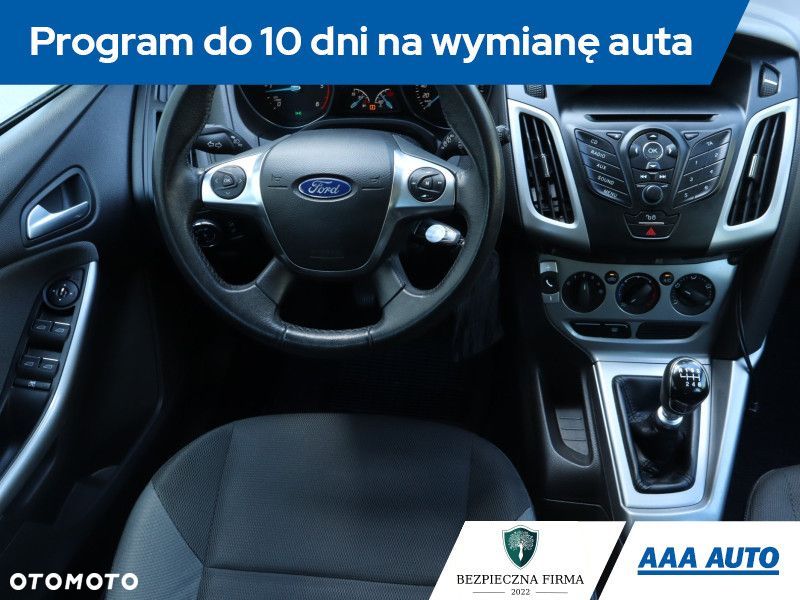 Ford Focus SW - 9