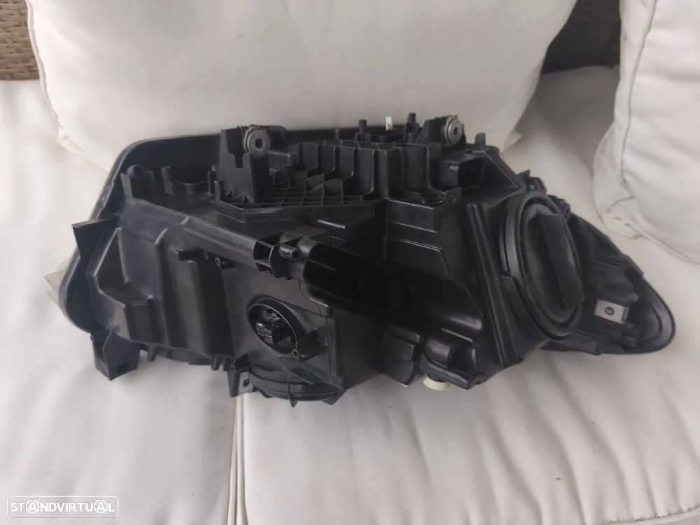 Farol esquerdo bi-xenon BMW F20 - 7