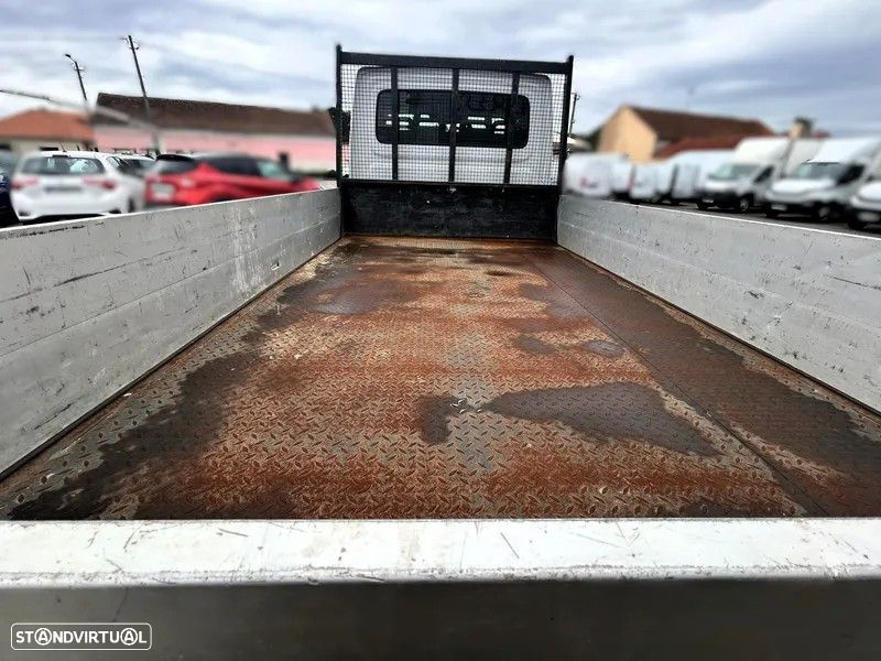 Iveco Daily 2.3 35-160 CABINE DUPLA - 29