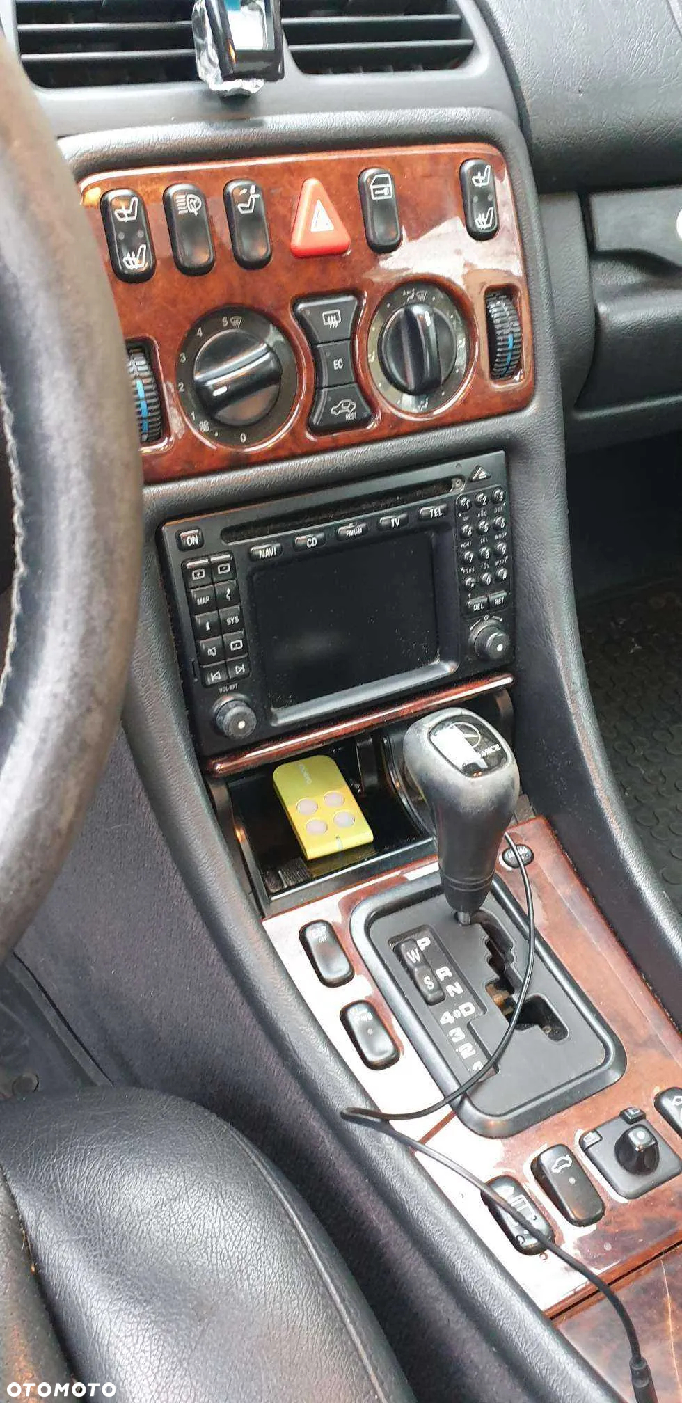 Mercedes-Benz CLK - 9