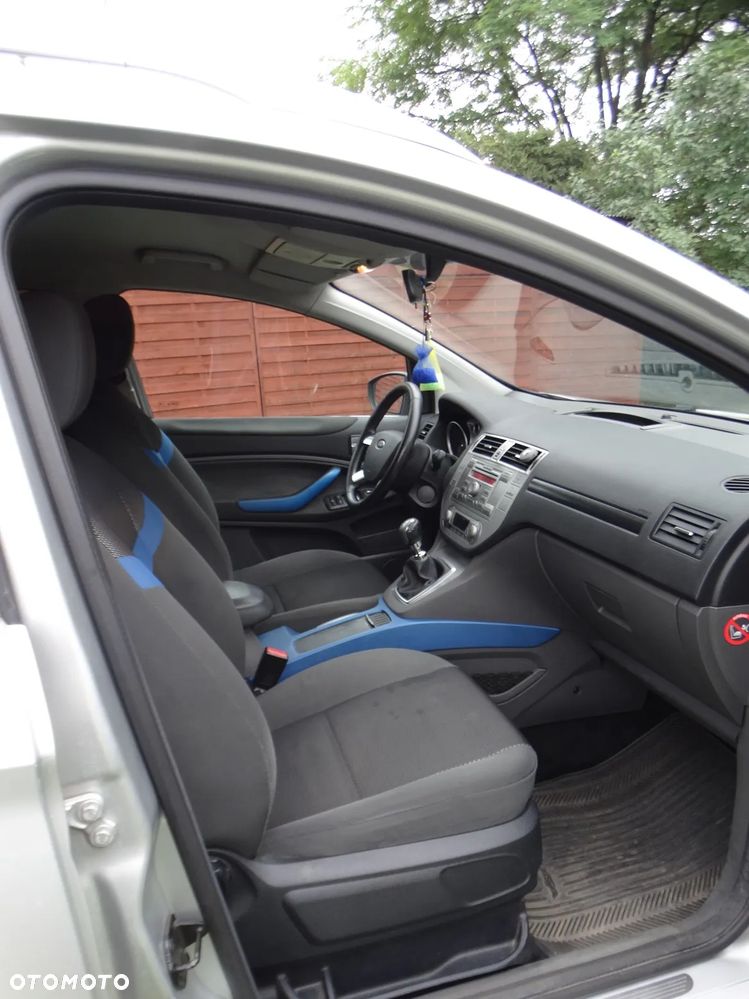 Ford Kuga 2.0 TDCi Titanium FWD - 14
