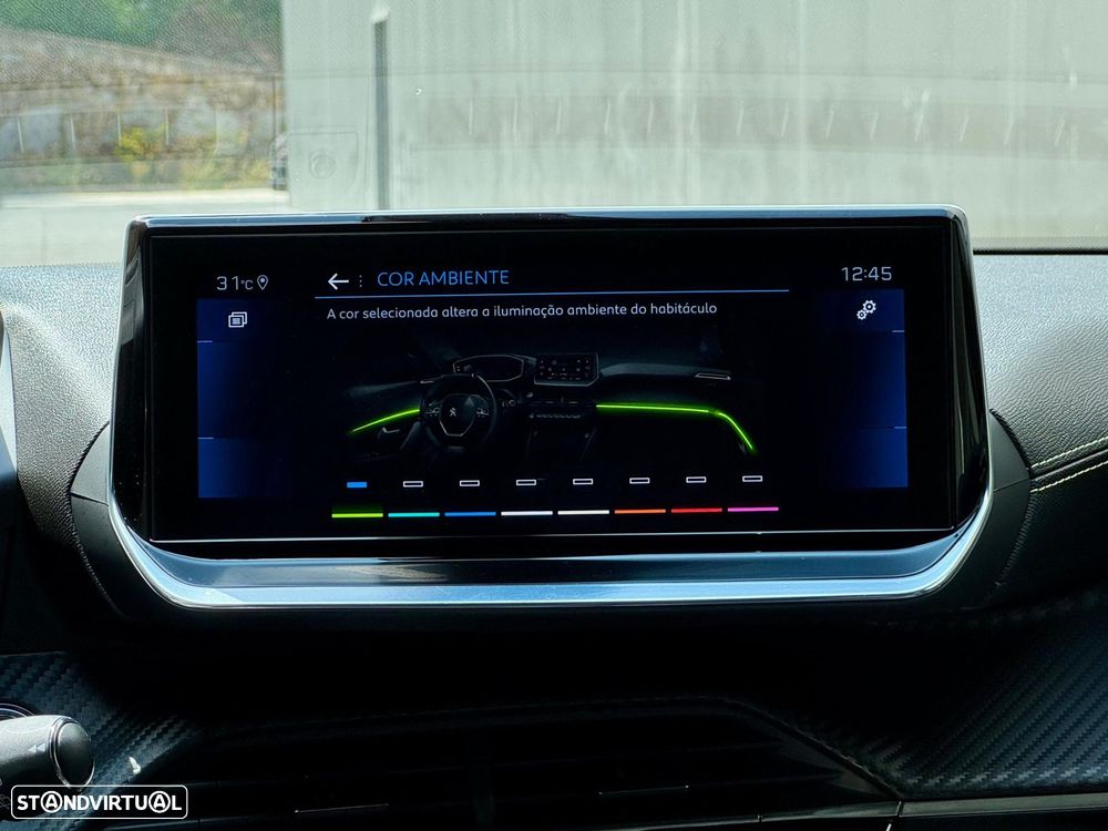 Peugeot 2008 1.2 PureTech GT Line - 21
