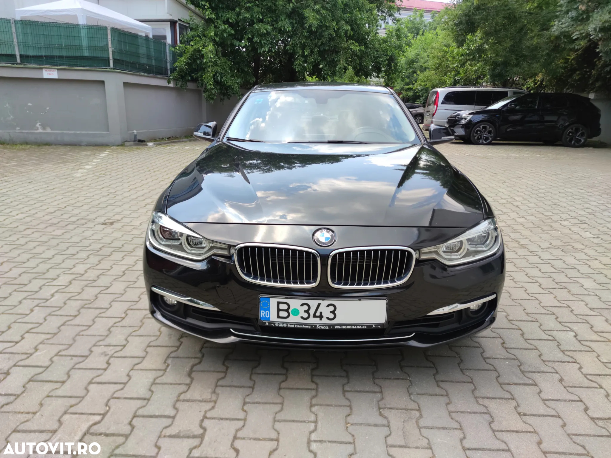 BMW Seria 3 330e iPerformance Luxury Line - 11