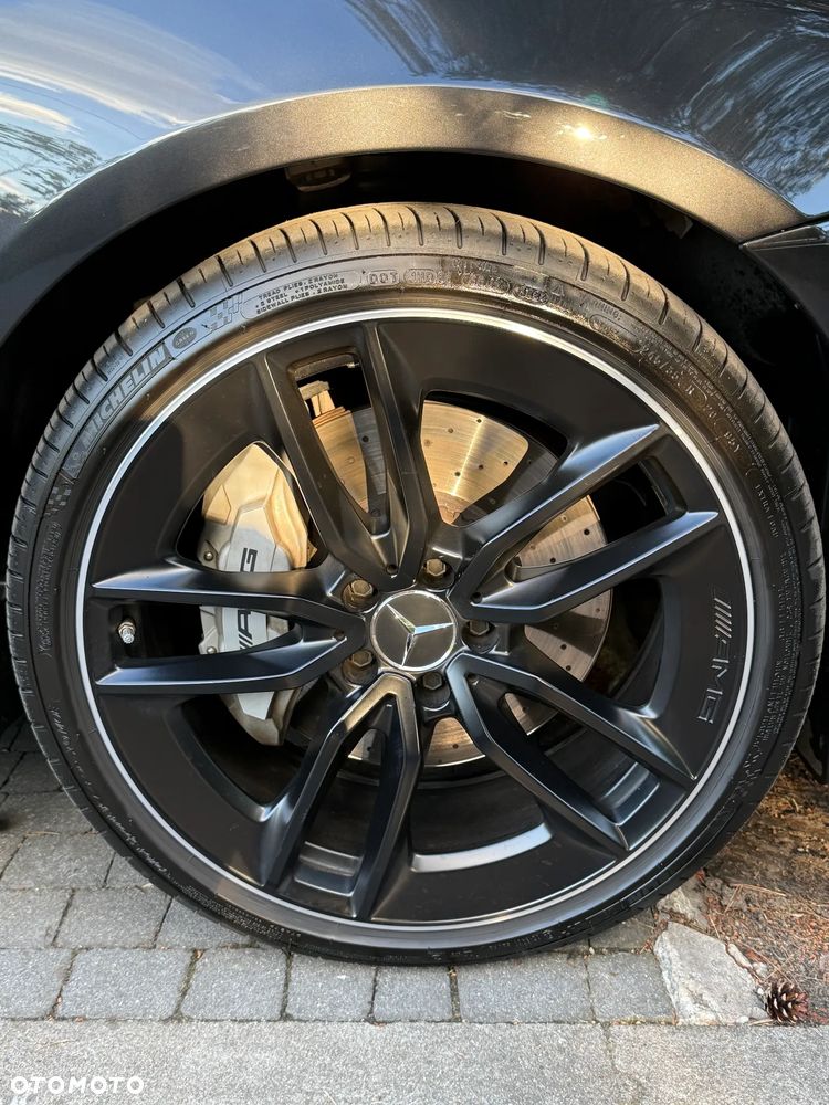 Mercedes-Benz Klasa E AMG 53 4-Matic+ 9G-TRONIC - 17