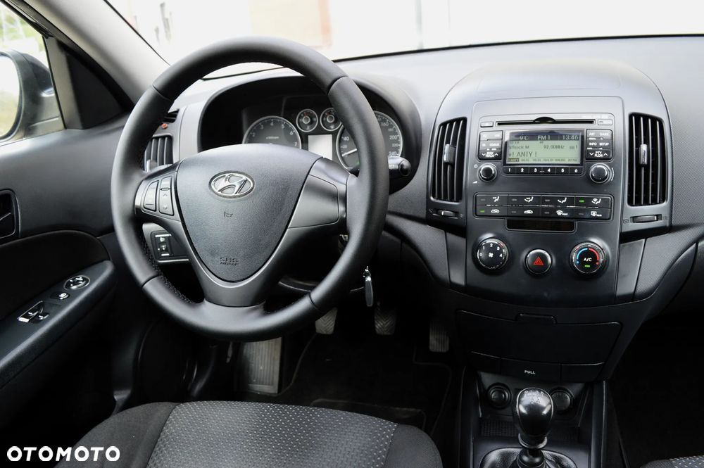 Hyundai i30 1.4 Classic + - 9