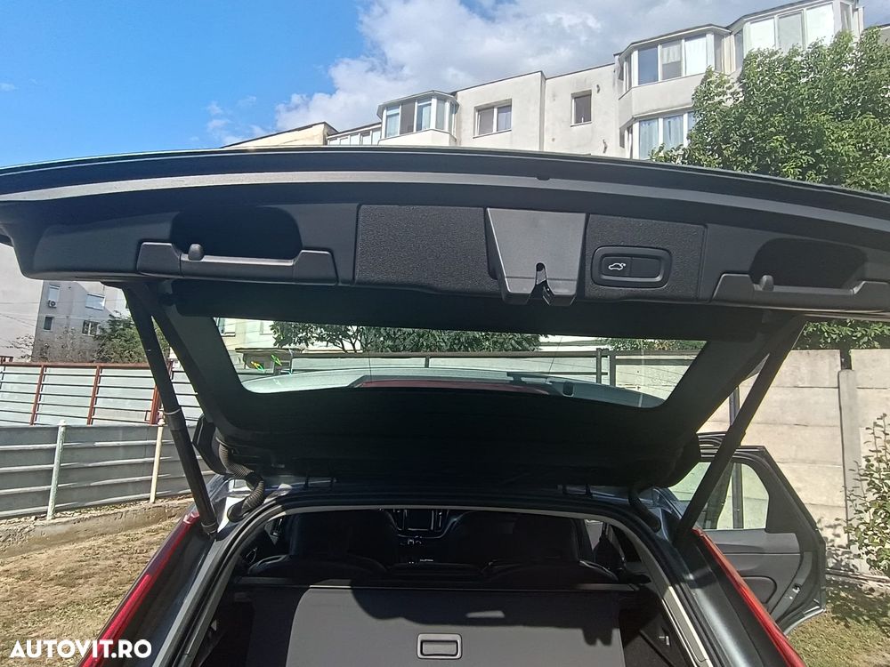 Volvo XC 60 D4 Momentum Pro - 5