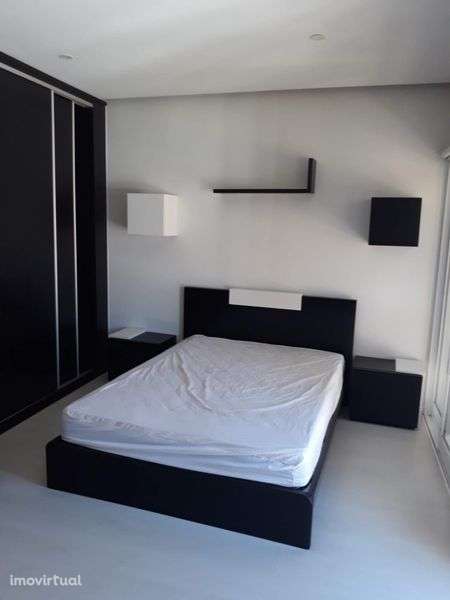Arrenda-se Apartamento T0 - Grande imagem: 2/8