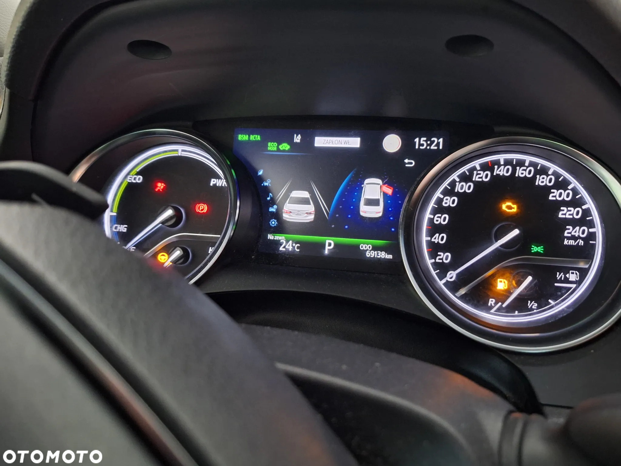 Toyota Camry 2.5 Hybrid Executive CVT - 7