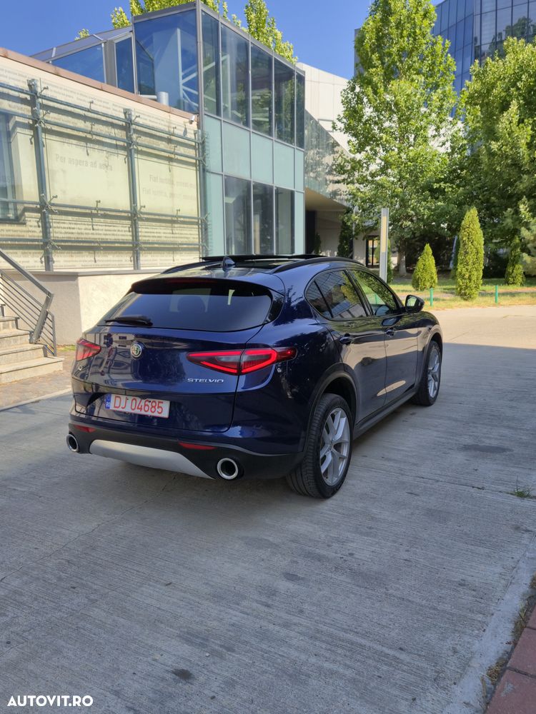 Alfa Romeo Stelvio 2.0 Turbo 16V AT8-Q4 Veloce Ti - 21