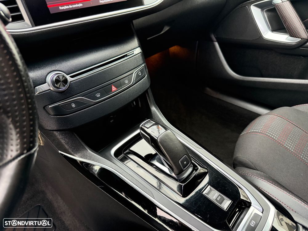 Peugeot 308 SW BlueHDi 130 EAT8 Stop & Start GT - 34