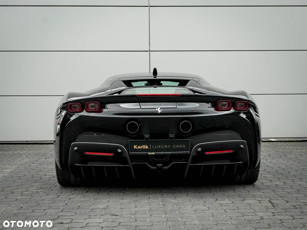 Ferrari SF90 Stradale - 5