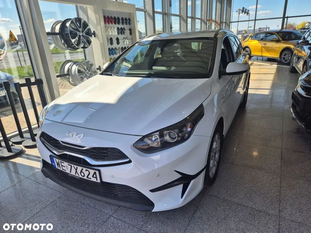 Kia Ceed 1.5 T-GDI M - 2