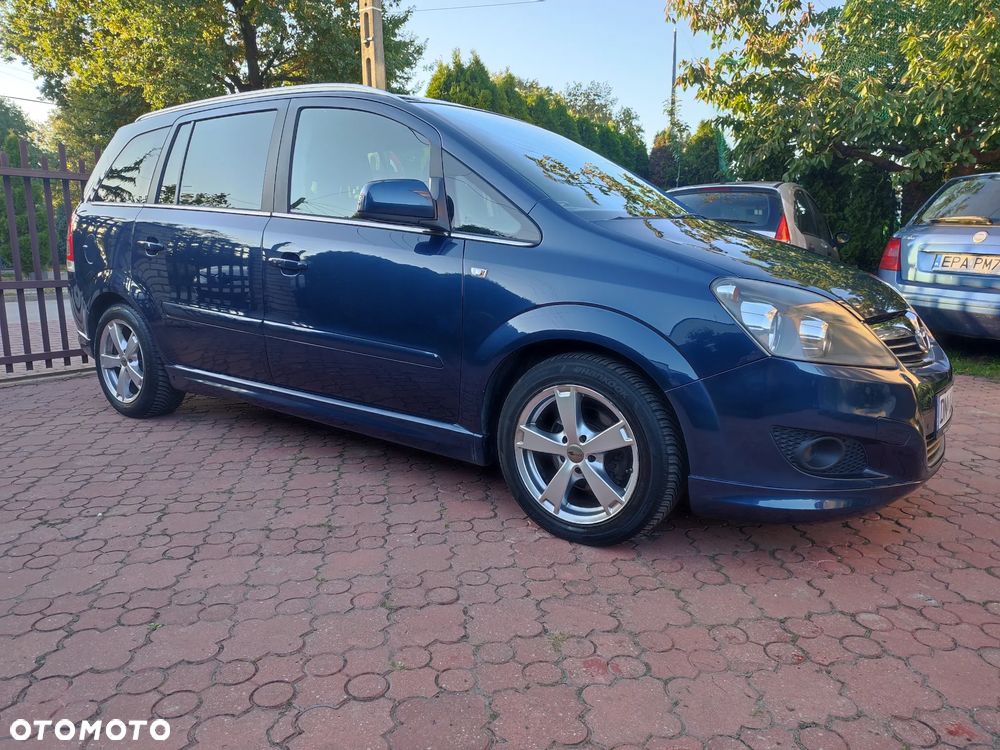 Opel Zafira - 10