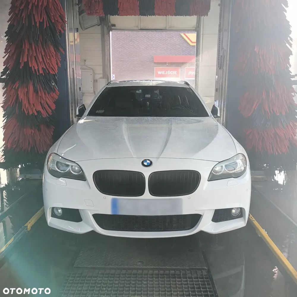 BMW Seria 5 530d xDrive - 5