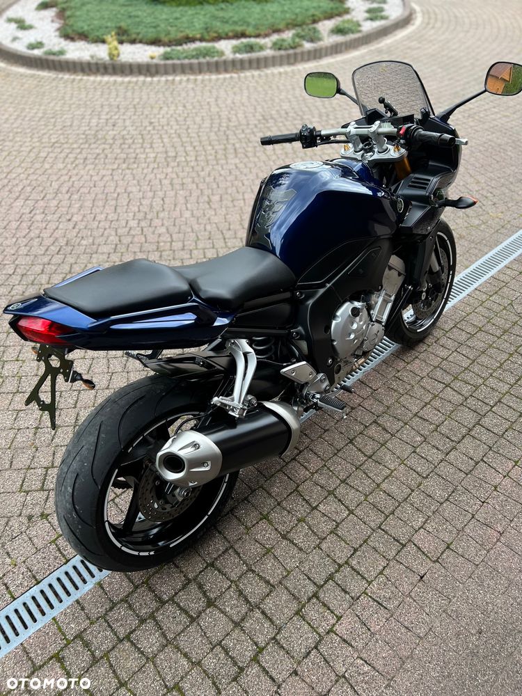 Yamaha FZ - 19