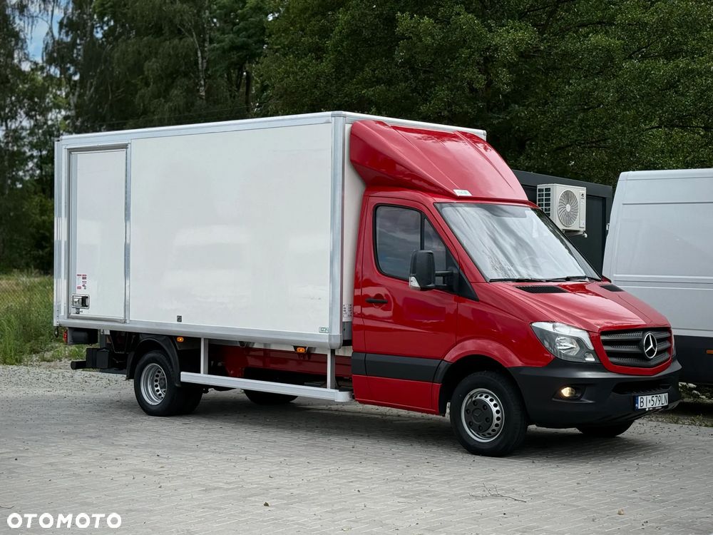Mercedes-Benz Sprinter 519 CDI / 3.0 V6 190KM / Kontener 4,4m + Winda 750kg + Drzwi Boczne / TYLKO 225.983KM PRZEBIEGU / 2018 ROK PRODUKCJI / ZAREJESTROWANY W PL ! - 4