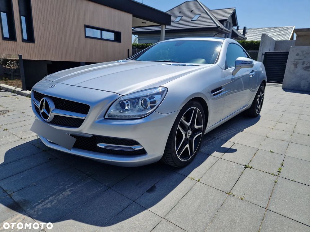 Mercedes-Benz SLK 250 (BlueEFFICIENCY) 7G-TRONIC - 1