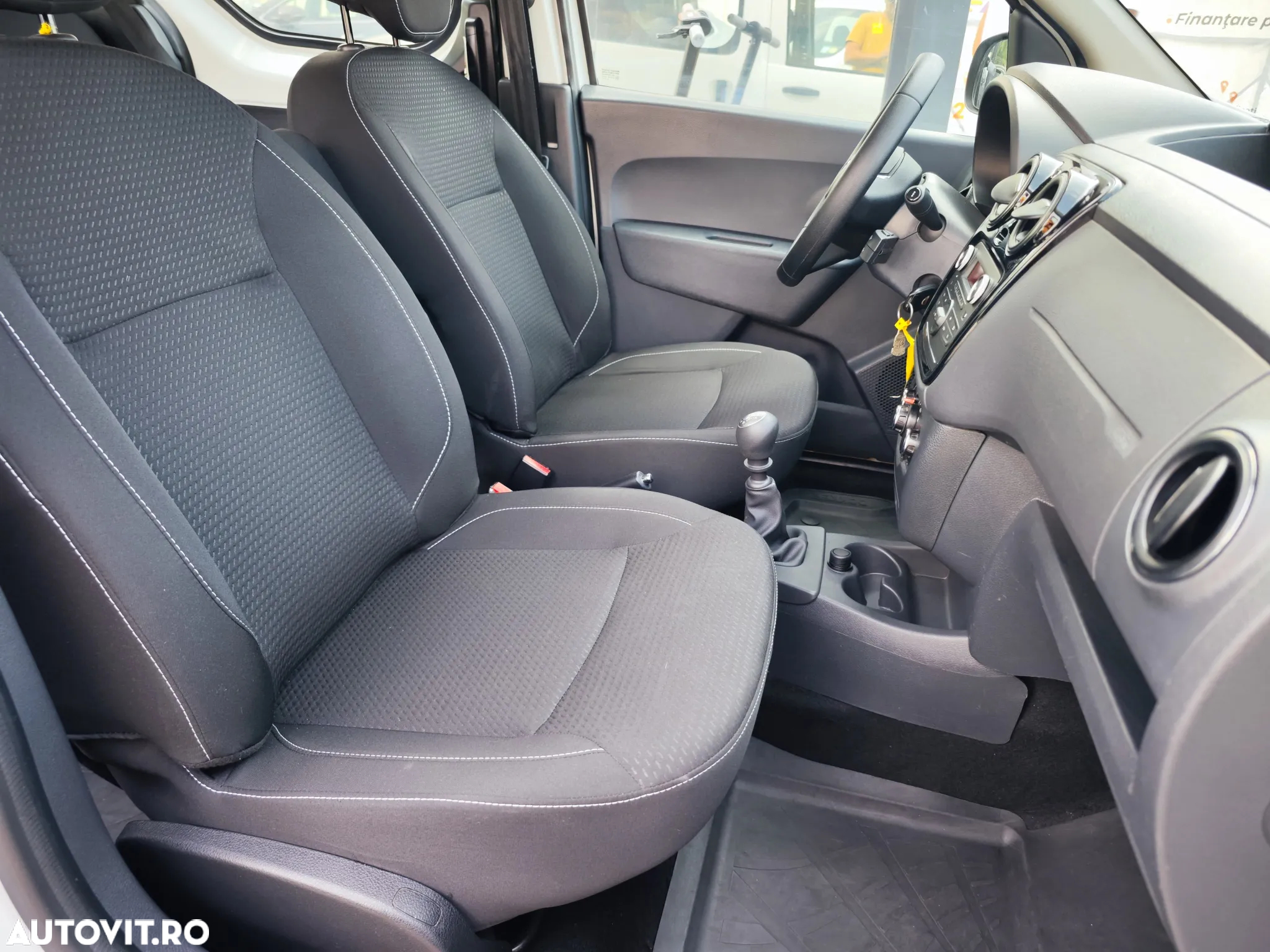Dacia Dokker 1.5 Blue dCi Laureate - 12
