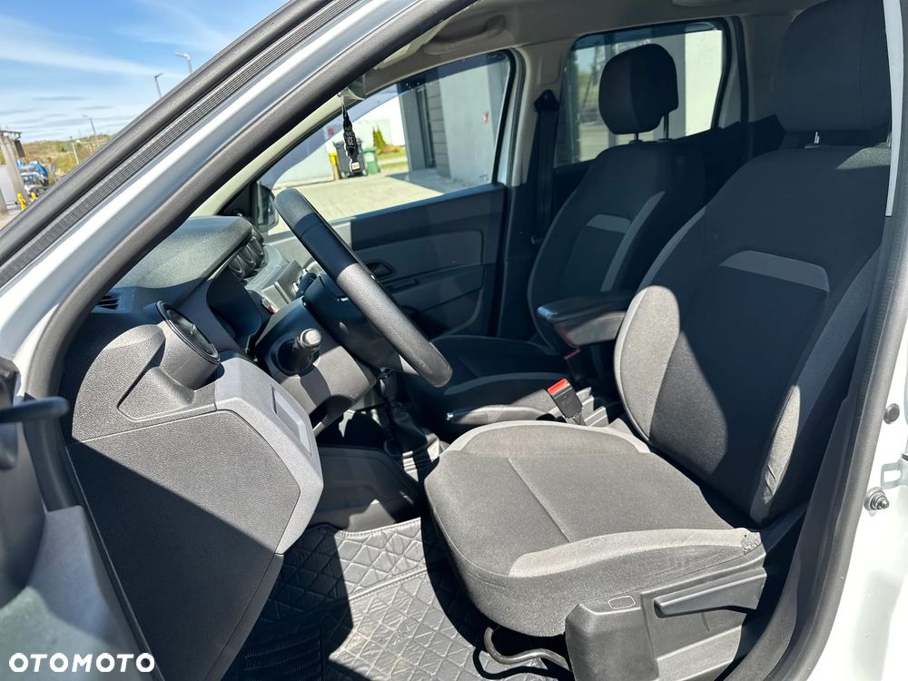 Dacia Duster 1.5 dCi Essential - 18