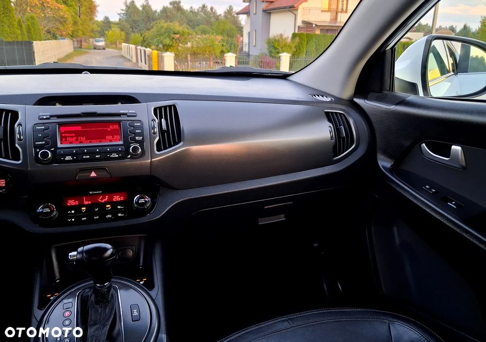 Kia Sportage 2.0 CRDI 4WD Automatik Dream-Team Edition - 21
