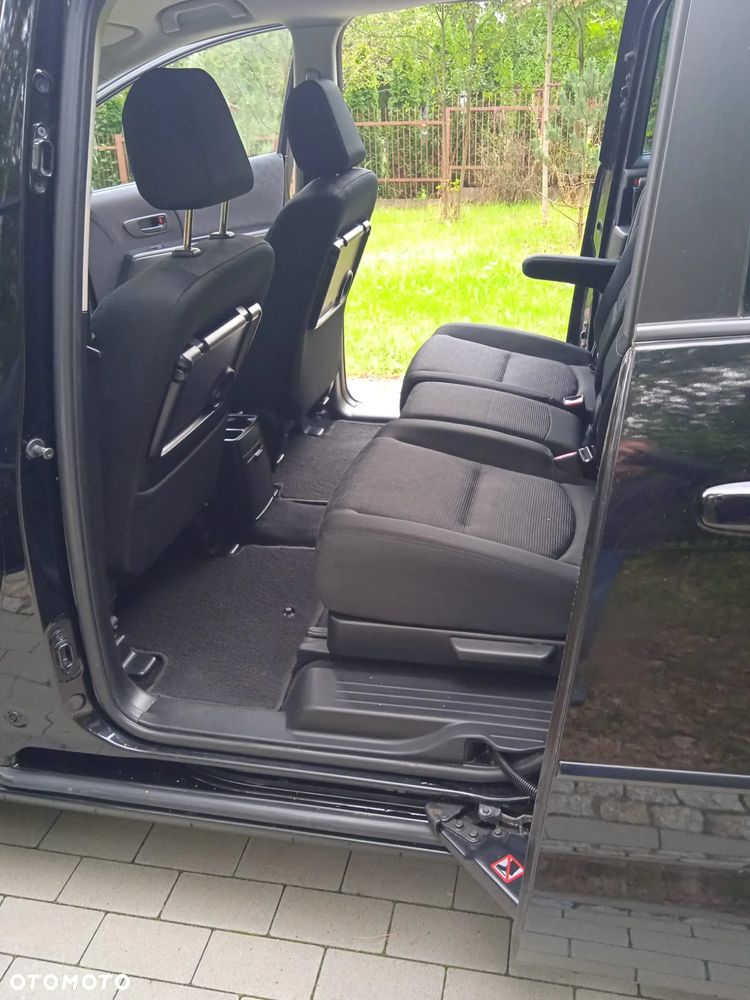 Mazda 5 - 17
