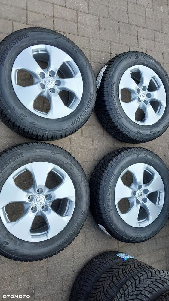 KOMPLET KÓŁ ZIMOWYCH Felgi aluminiowe TOYOTA RAV4 5x114,3 et35 7x17j z czujnikiem pw457-42000 NOWE