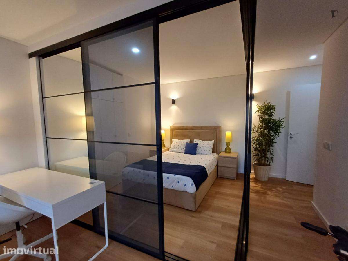 Estúdio - localizado em Paranhos Porto - Grande imagem: 2/10