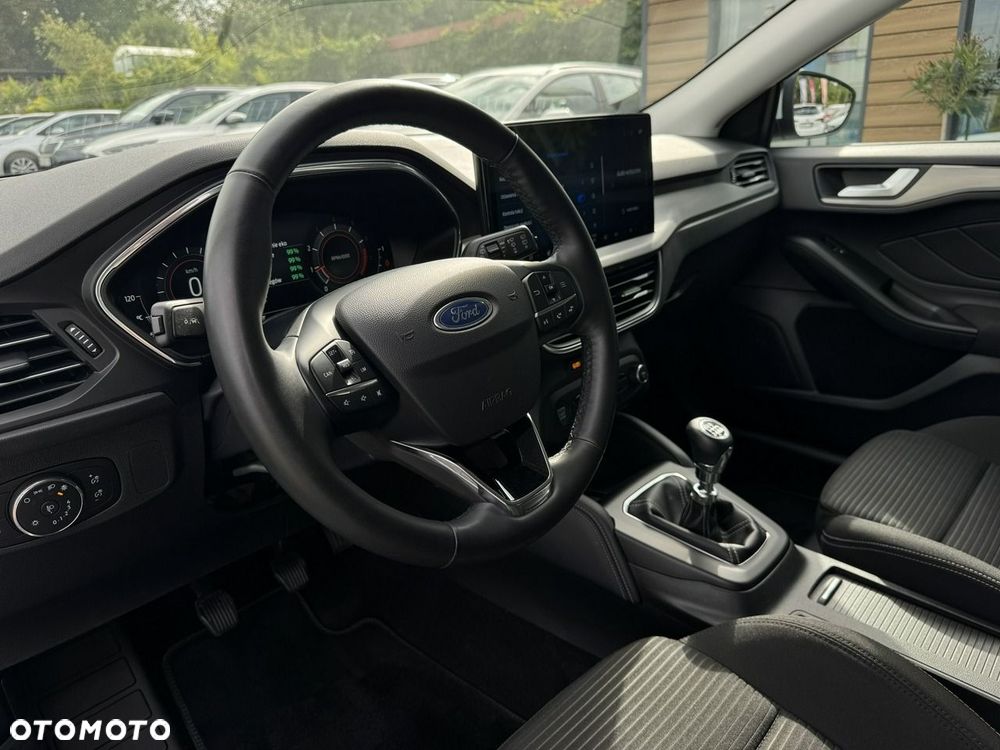 Ford Focus 1.0 EcoBoost Hybrid TITANIUM EDITION - 25