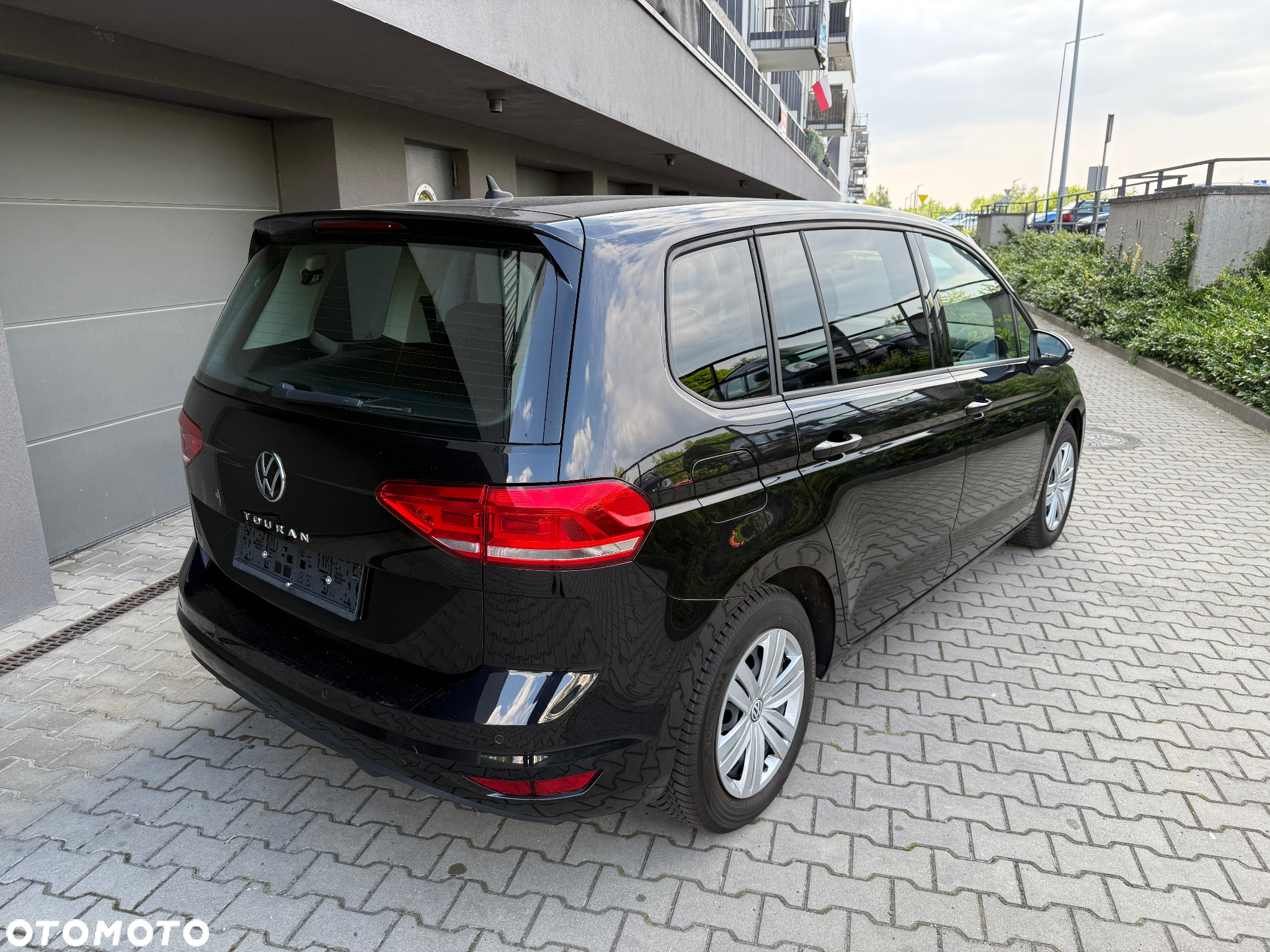 Volkswagen Touran 1.2 TSI (BlueMotion Technology) Trendline - 4
