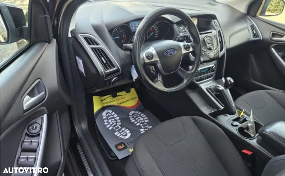 Ford Focus 1.6 TDCi ECOnetic 88g Start-Stopp-System Titanium - 6