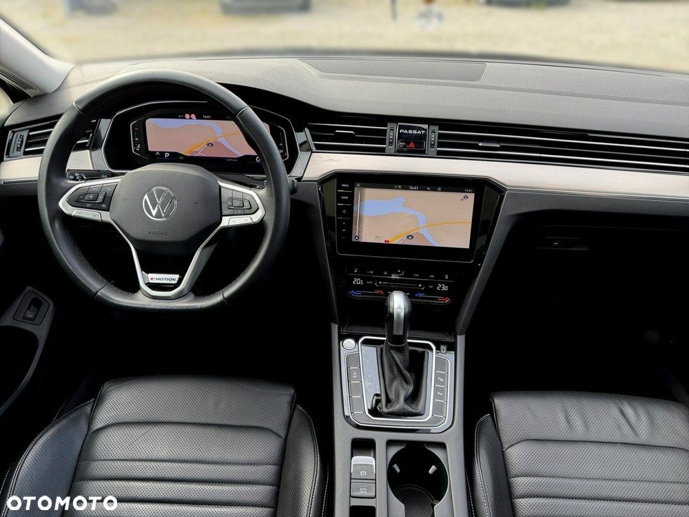 Volkswagen Passat - 21