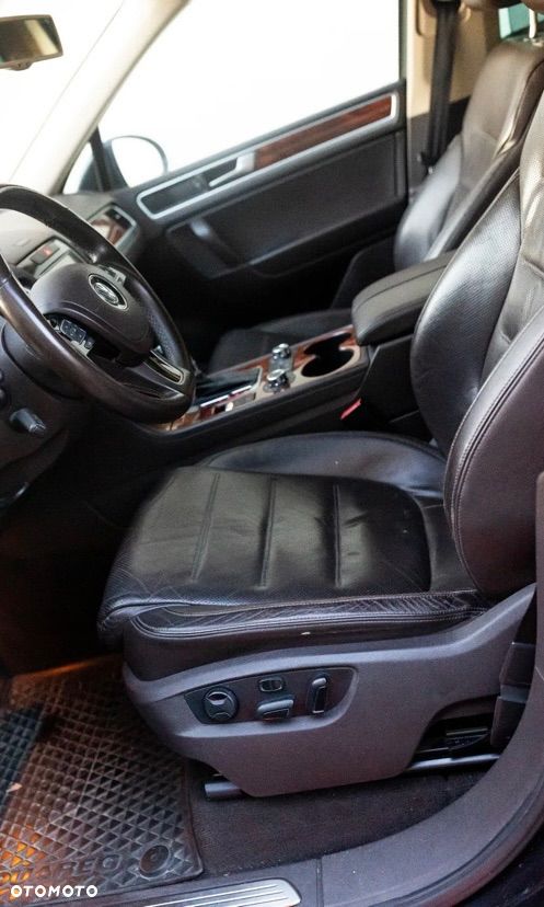 Volkswagen Touareg 3.0 V6 TDI BMT - 13