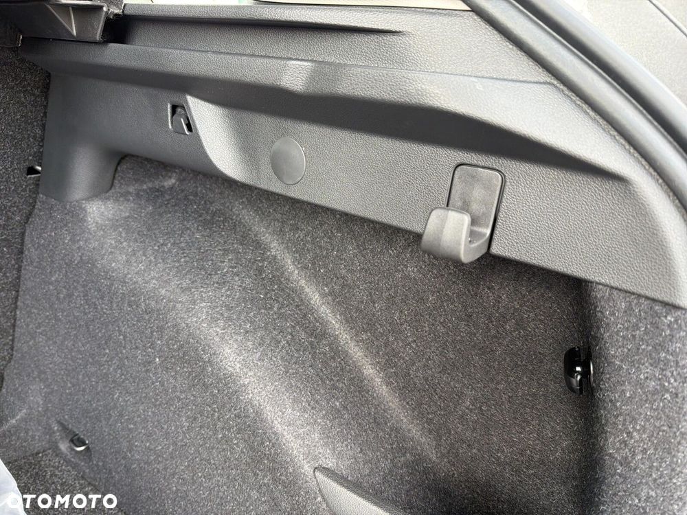 Skoda Scala 1.0 TSI Edition 130 DSG - 28