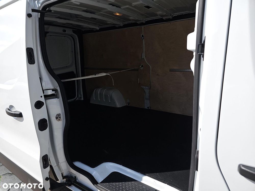 Renault Trafic - 22